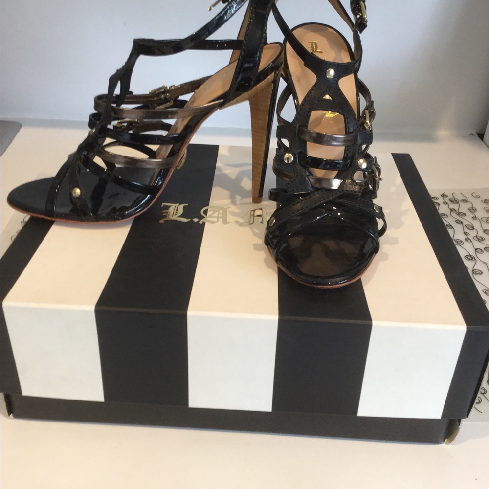L. A. M. B. Ladonna Sandals Size 7 1/2 Black NIB